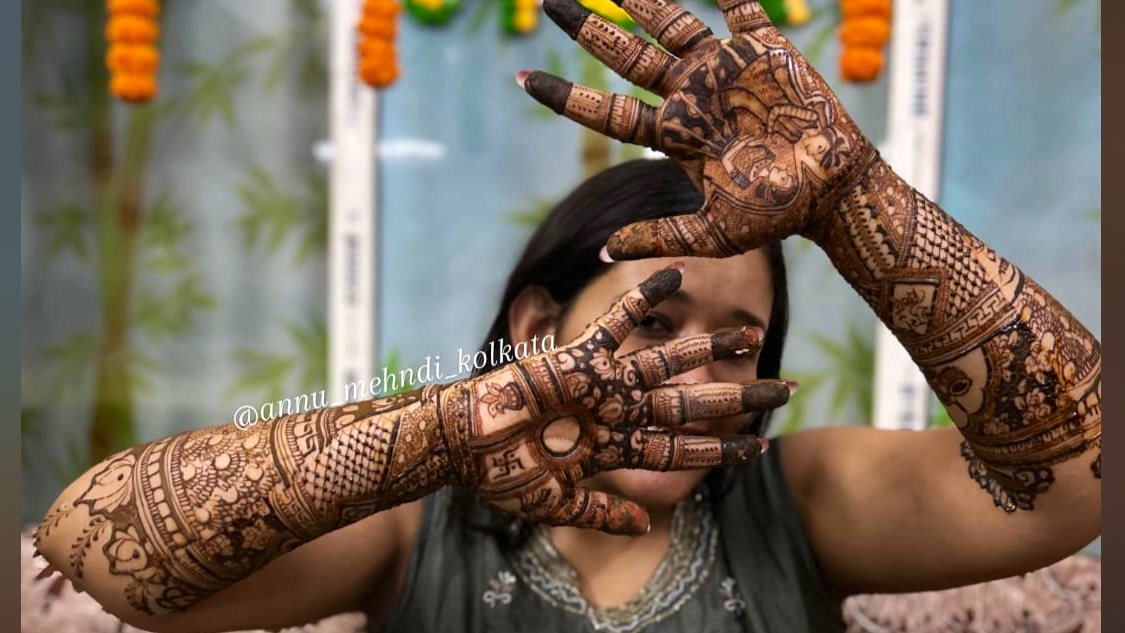 Annu Mehndi