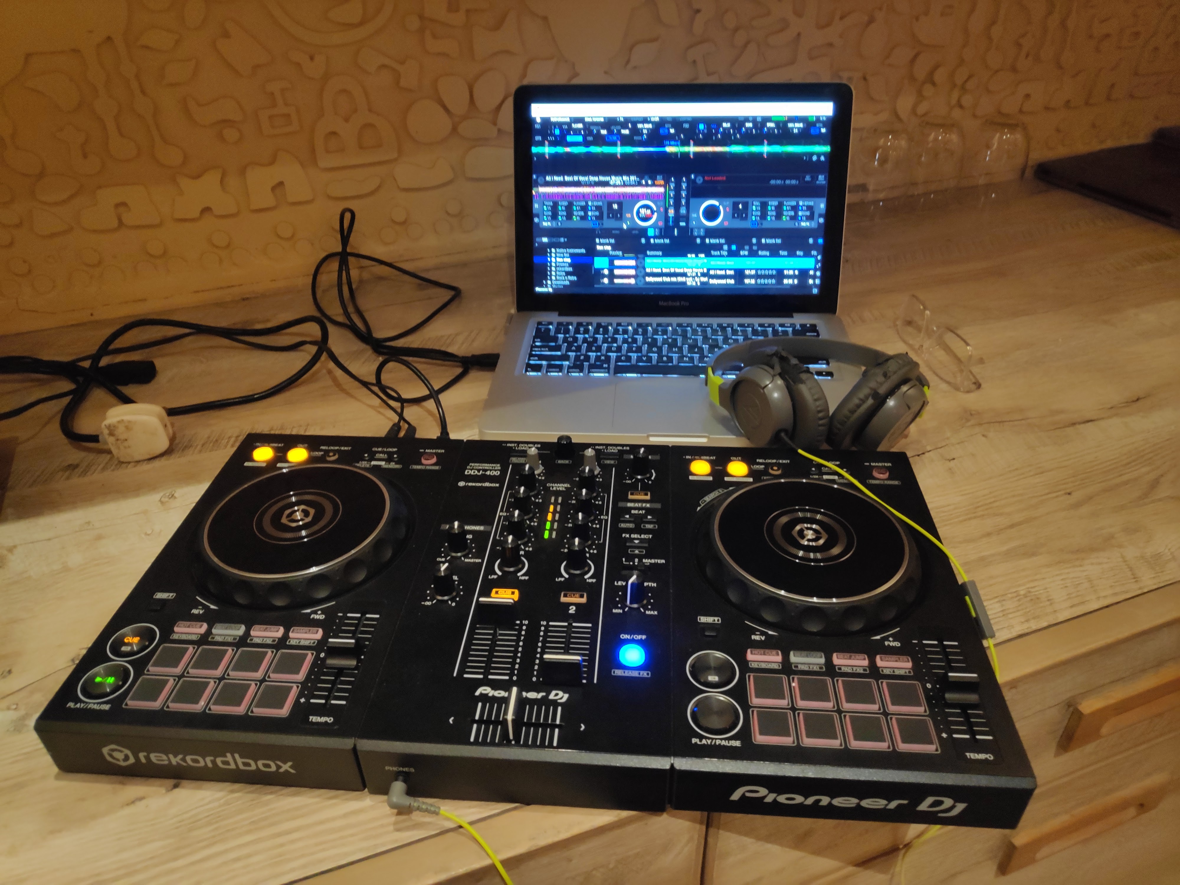 DJ Aakash Burman image 21