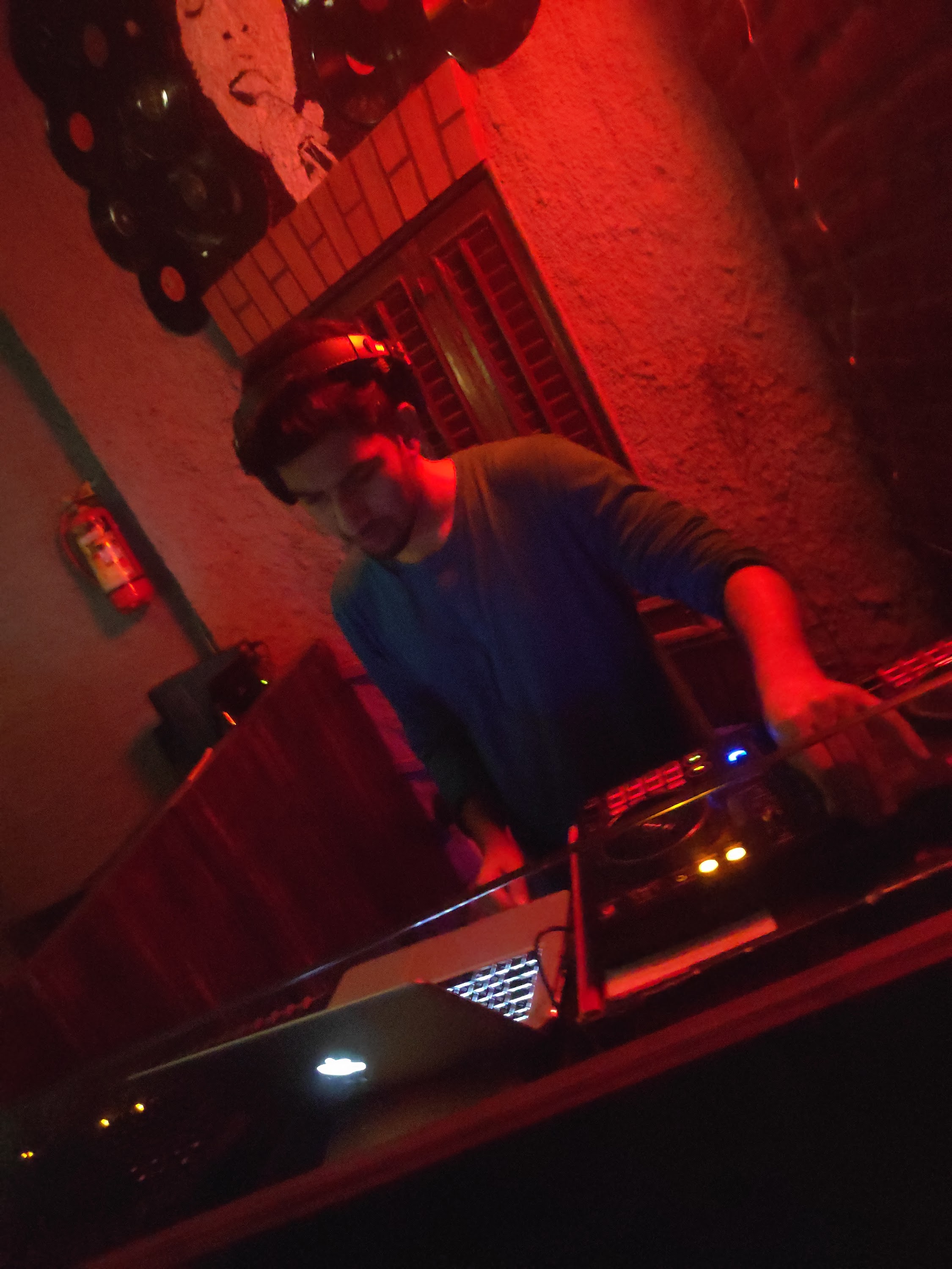 DJ Aakash Burman image 24