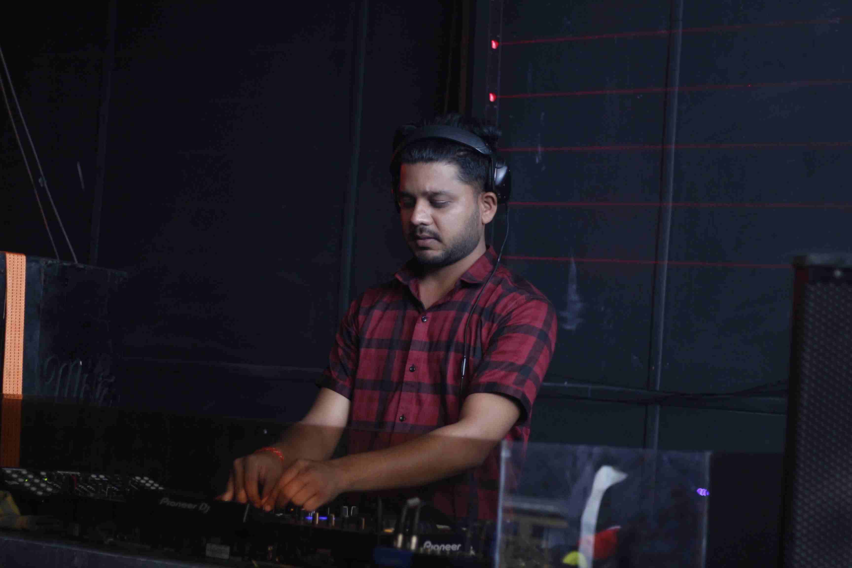 DJ RAHUL SINGH image 10