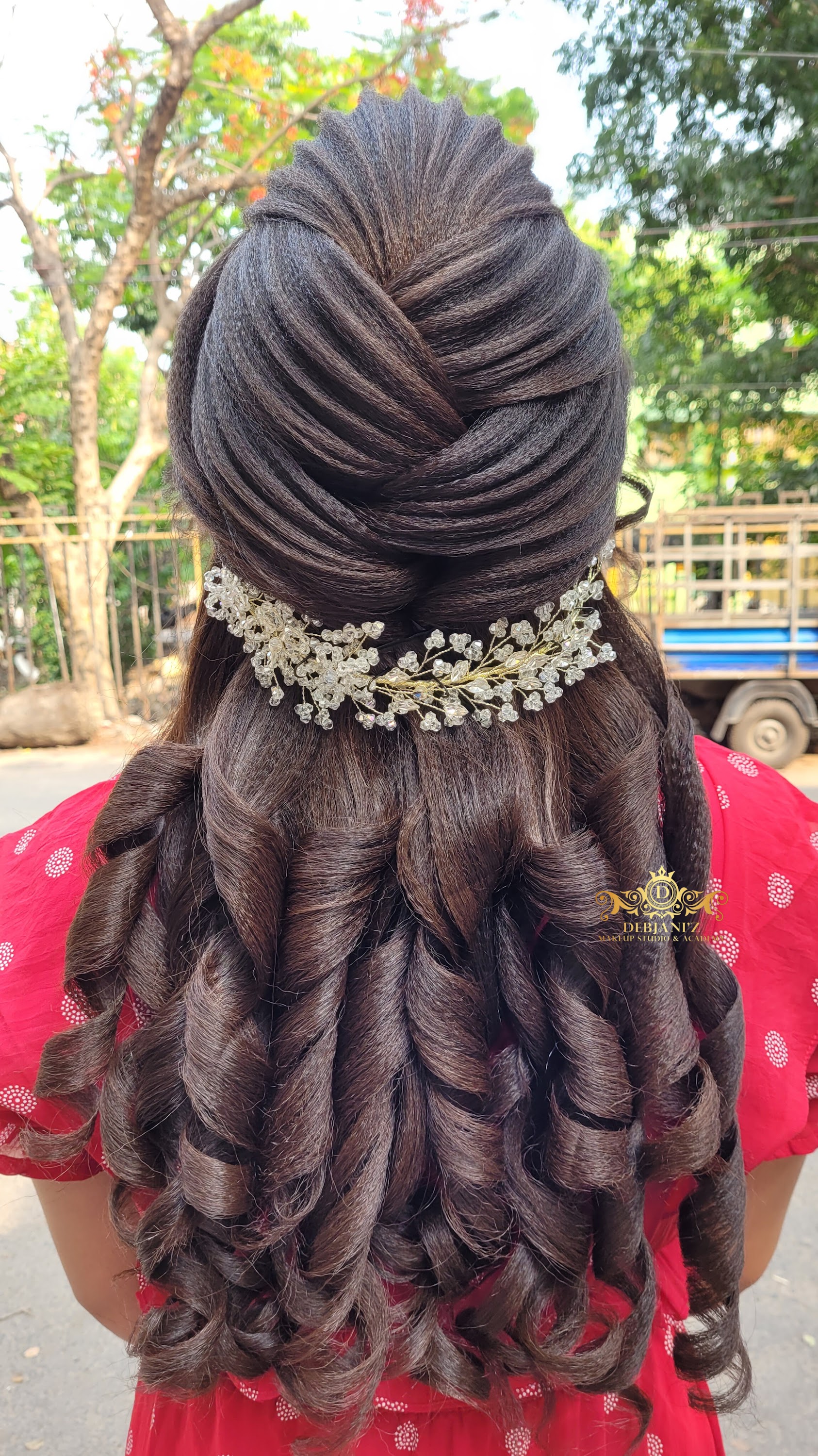 Debjani'z Makeup Studio and Academy(Baghajatin,Kolkata)