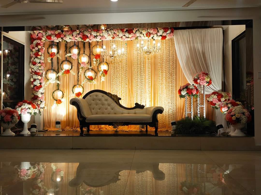 First Look Decoration