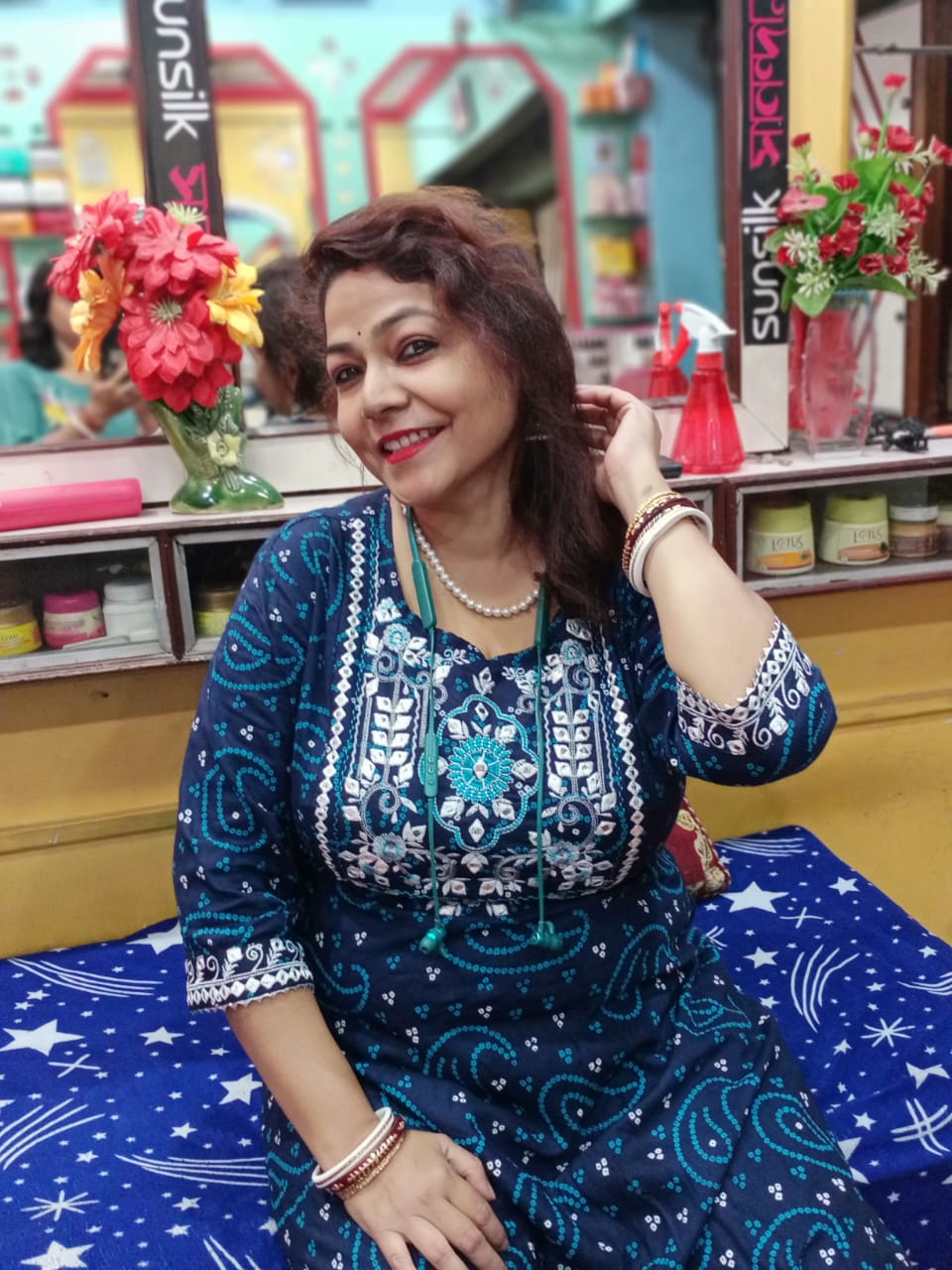 Flora ladies beauty parlour