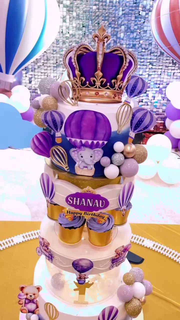 Birthday cake by Gunja's Bakery