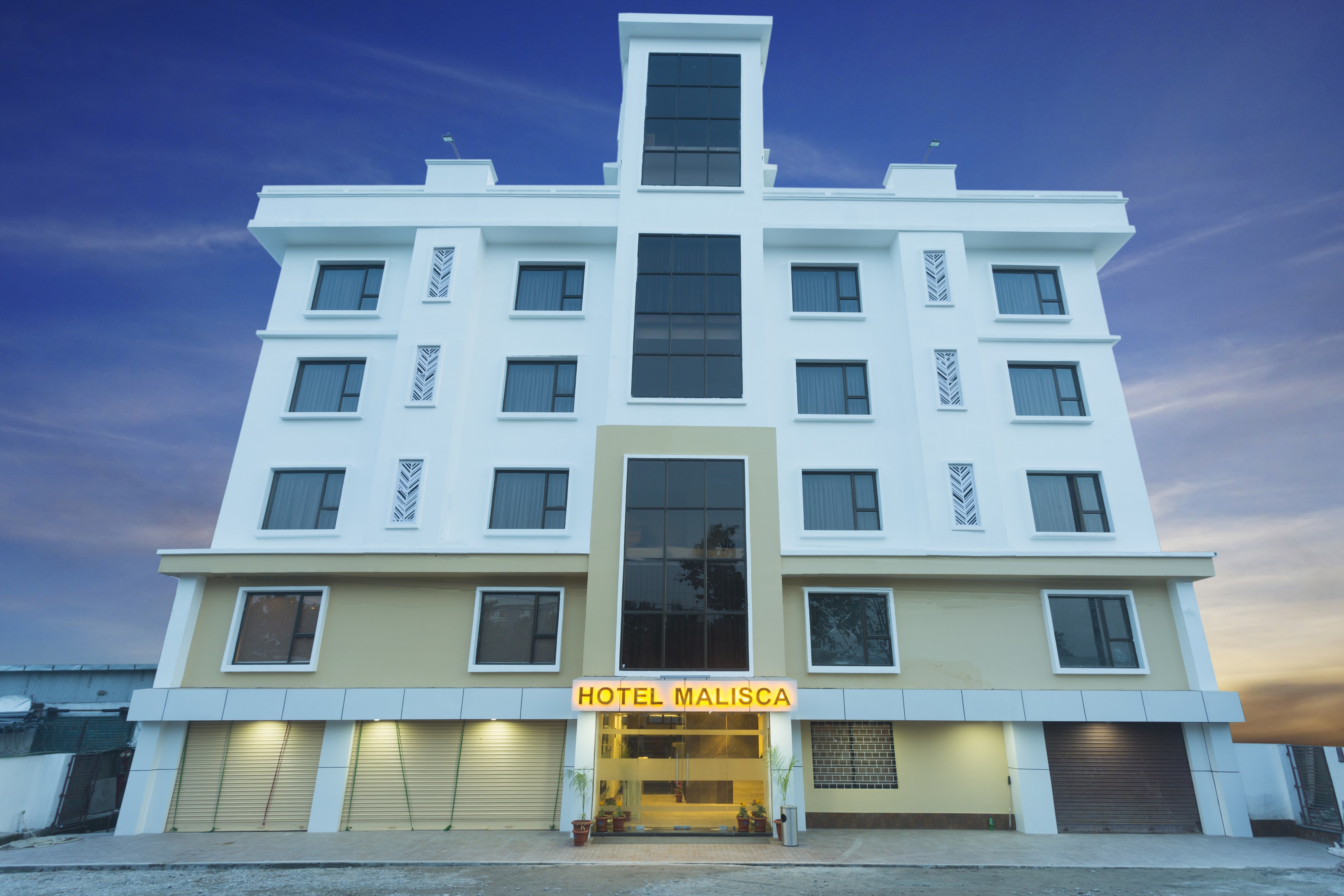 HOTEL MALISCA AND BANQUETS