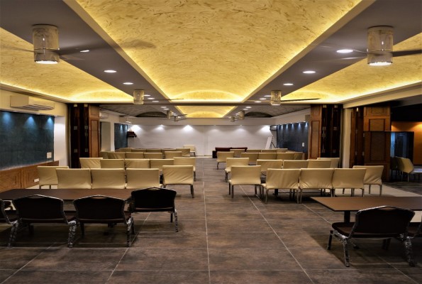 King's Landing, Chowringhee , Conference and banquet hall