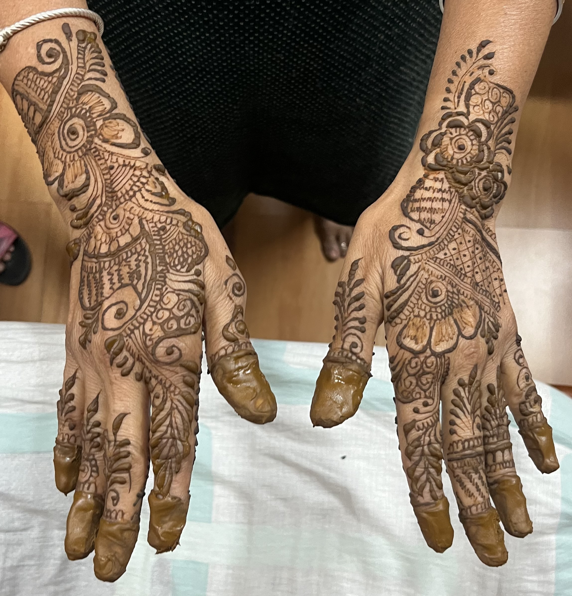 Krishna mehandi Art
