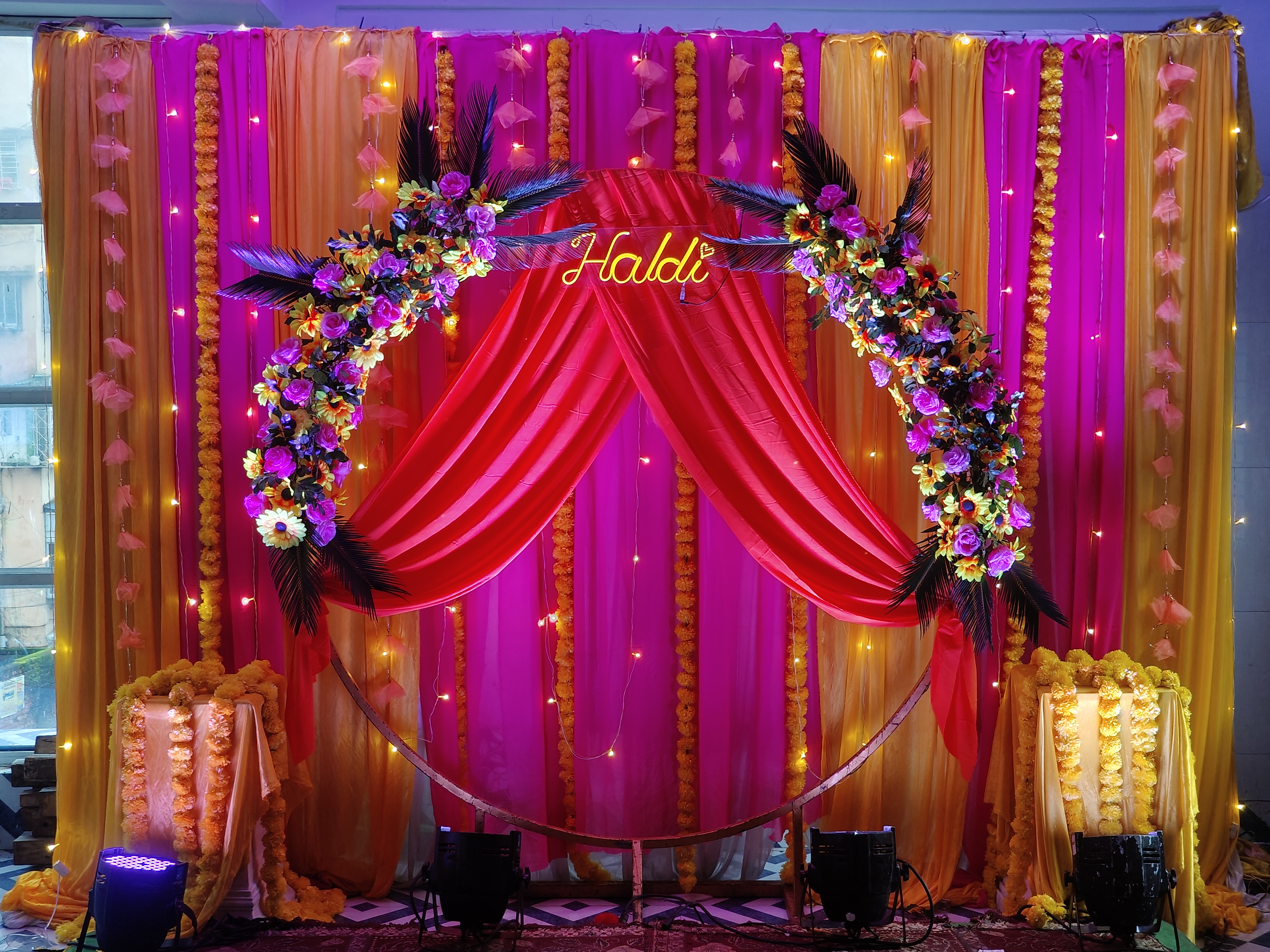 Krystal The Luxury Banquet