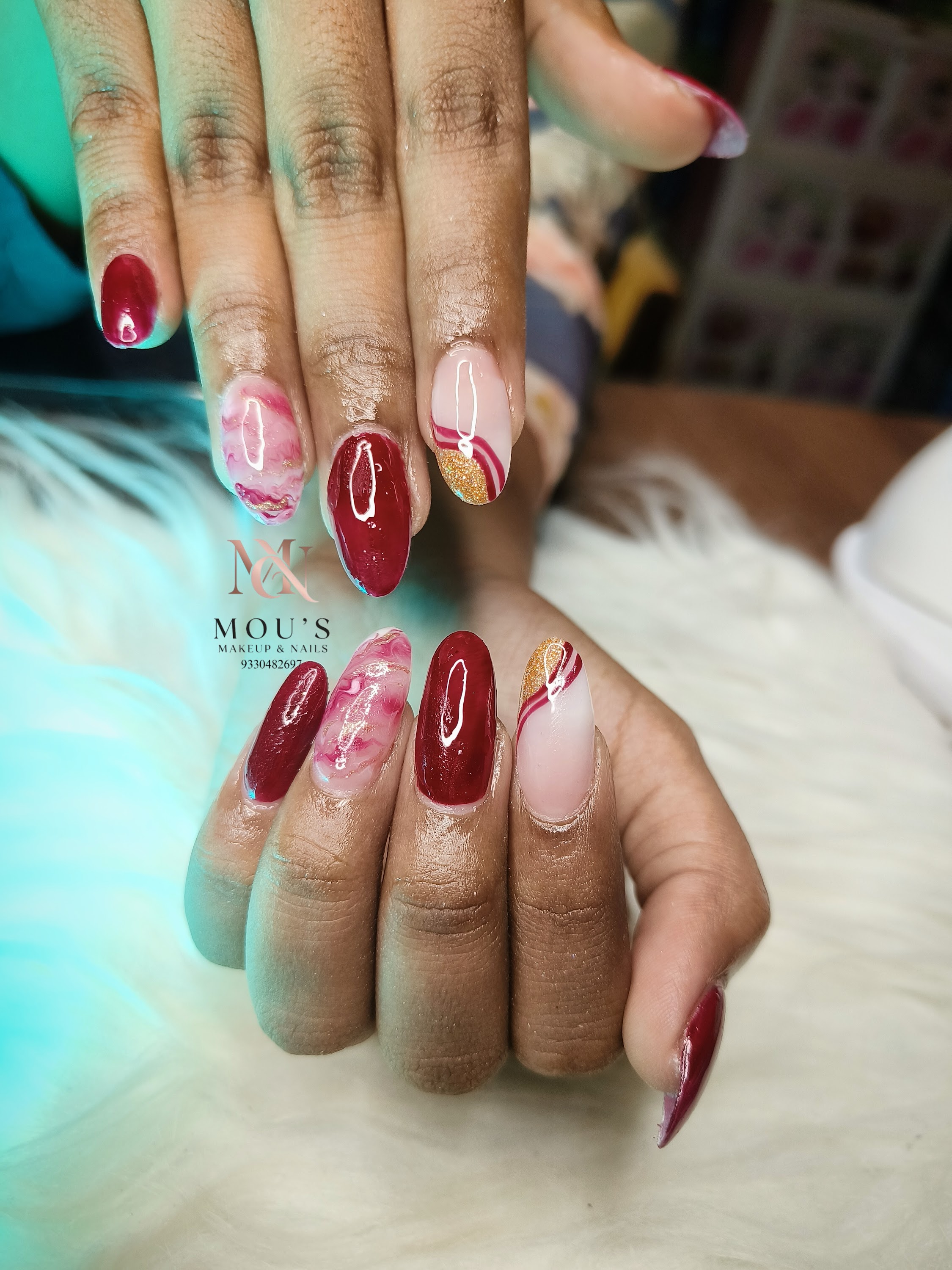 MOU'S MAKEUP & NAILS