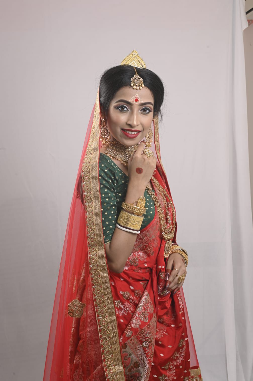 Maankis hair beauty and makeup academy