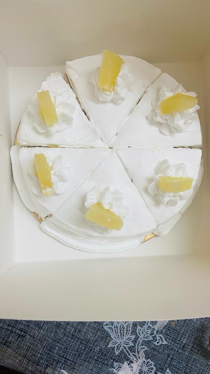 Wedding cake by Moodie Foodie