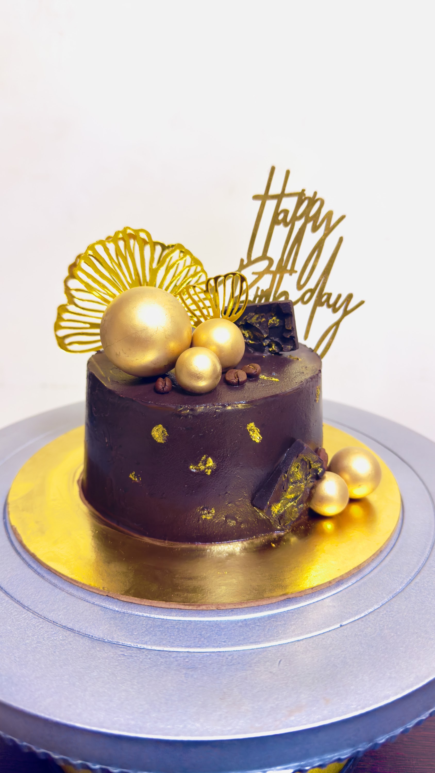 Moodie Foodie custom cake in Kolkata, Kolkata