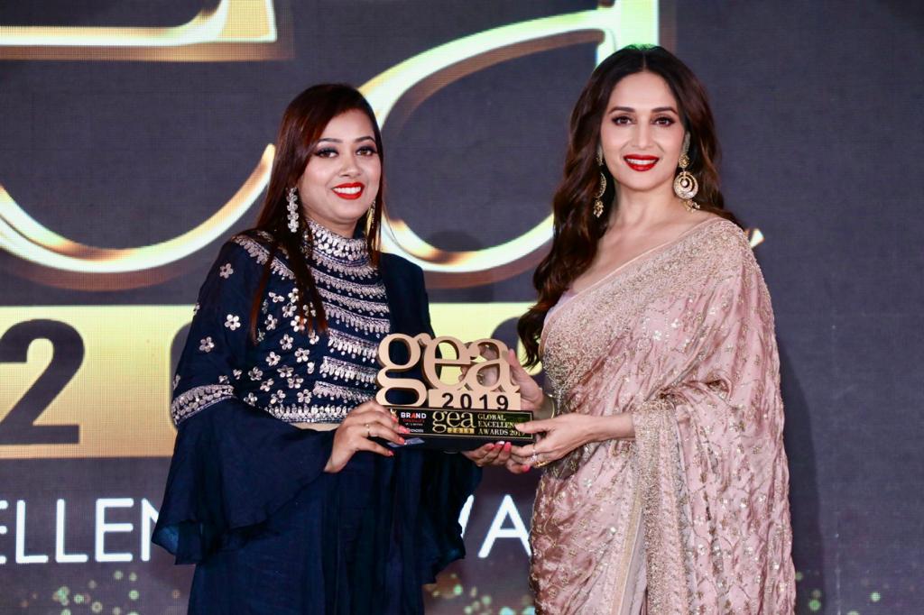 Mousumi's Makeover | Makeup Studio And Academy | Makeup Artist In Kolkata