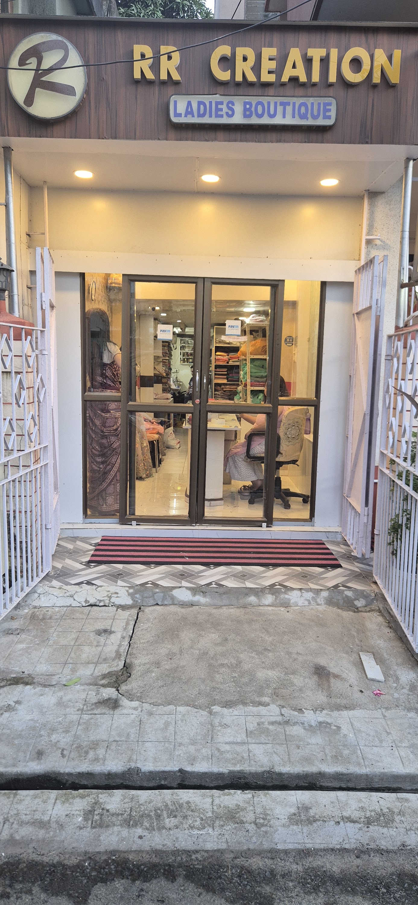 RR Creation Ladies Tailor