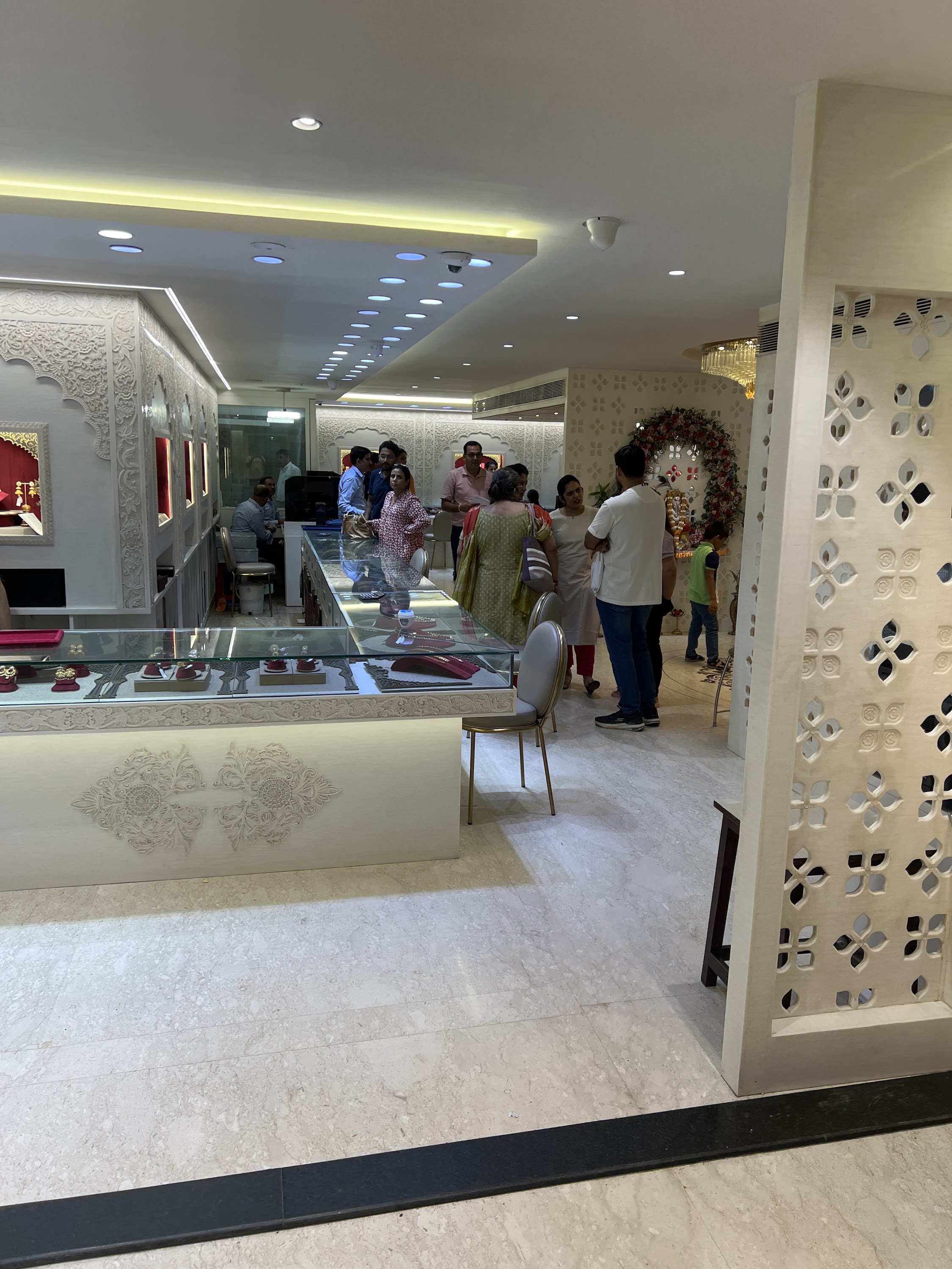 Ramesh Chandra Parekh Jewellers image 14