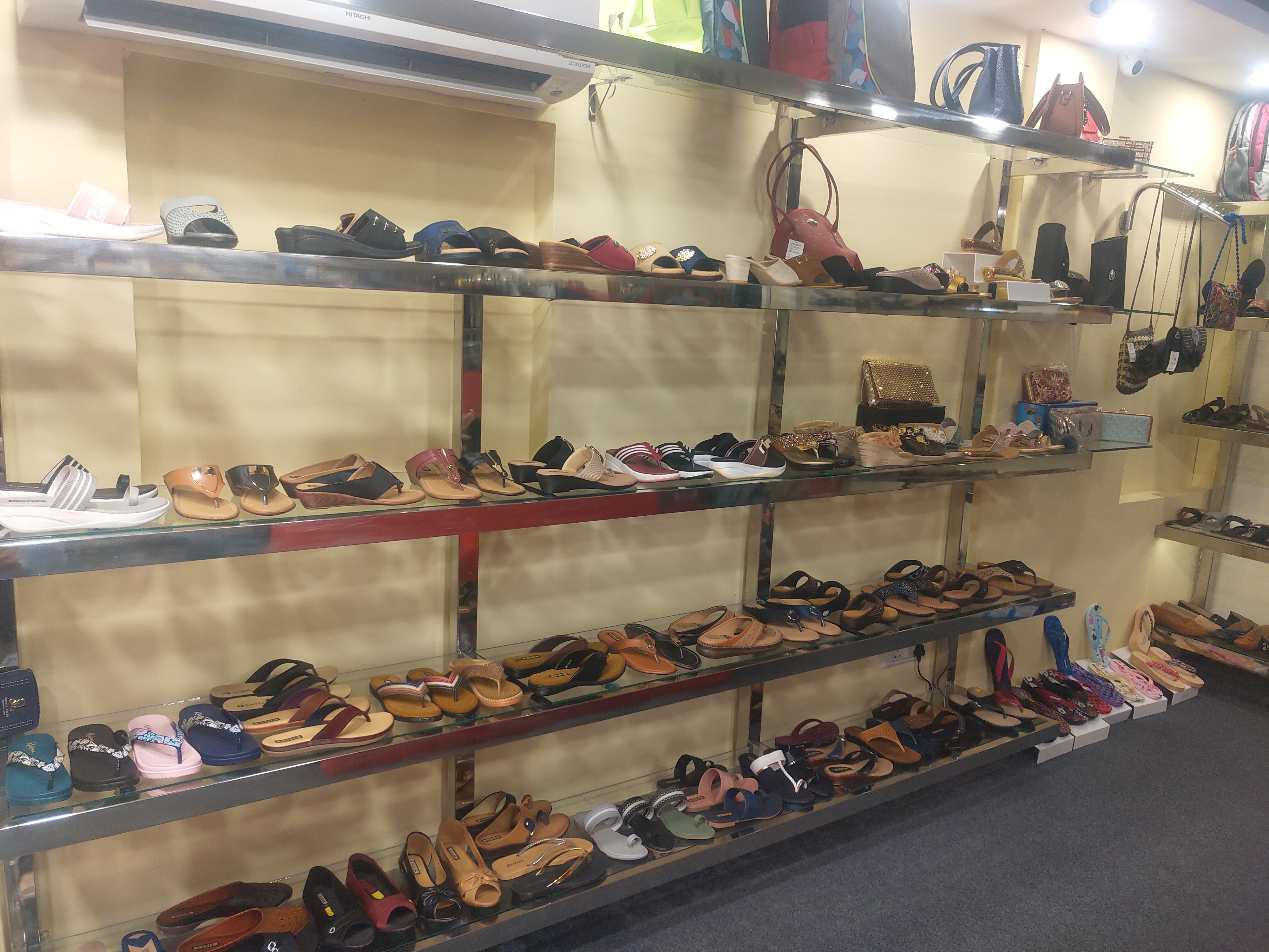 Rayie Collection | Fashion & Boutique image 2