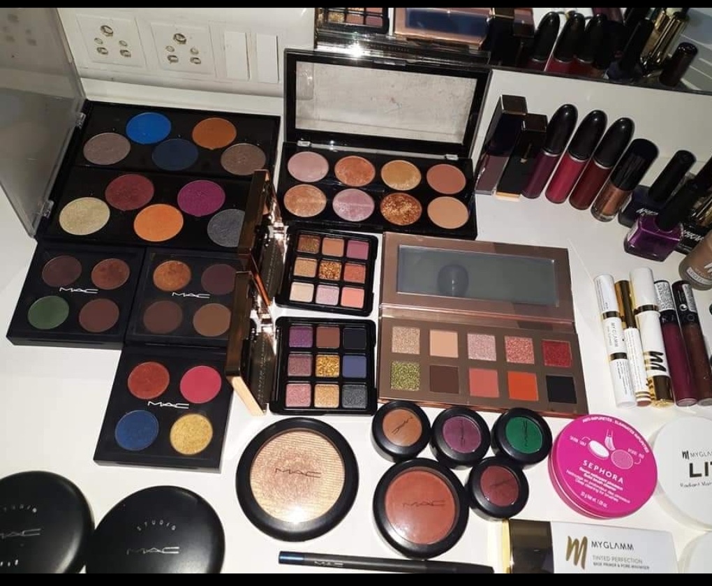 Sampurna Beauty Salon and Makeup