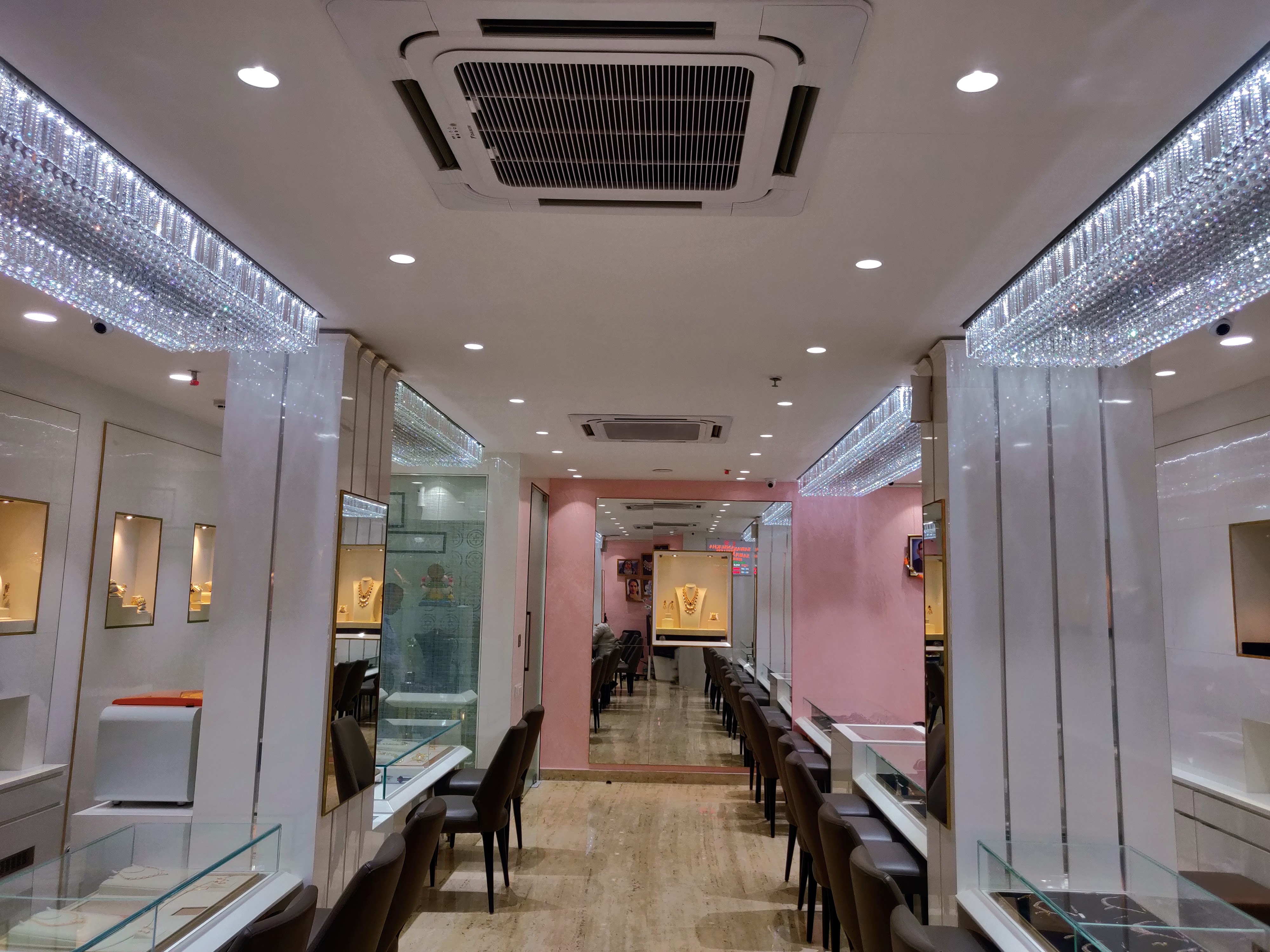 Sawansukha Jewellers-Camac Street-Kolkata image 2