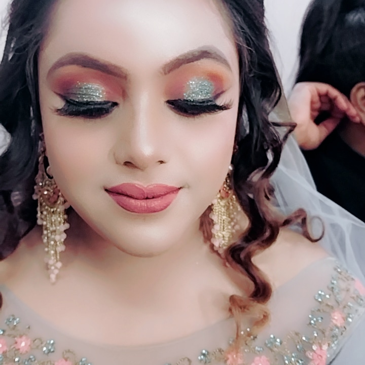 Shahina Khan Professional Makeup Artist