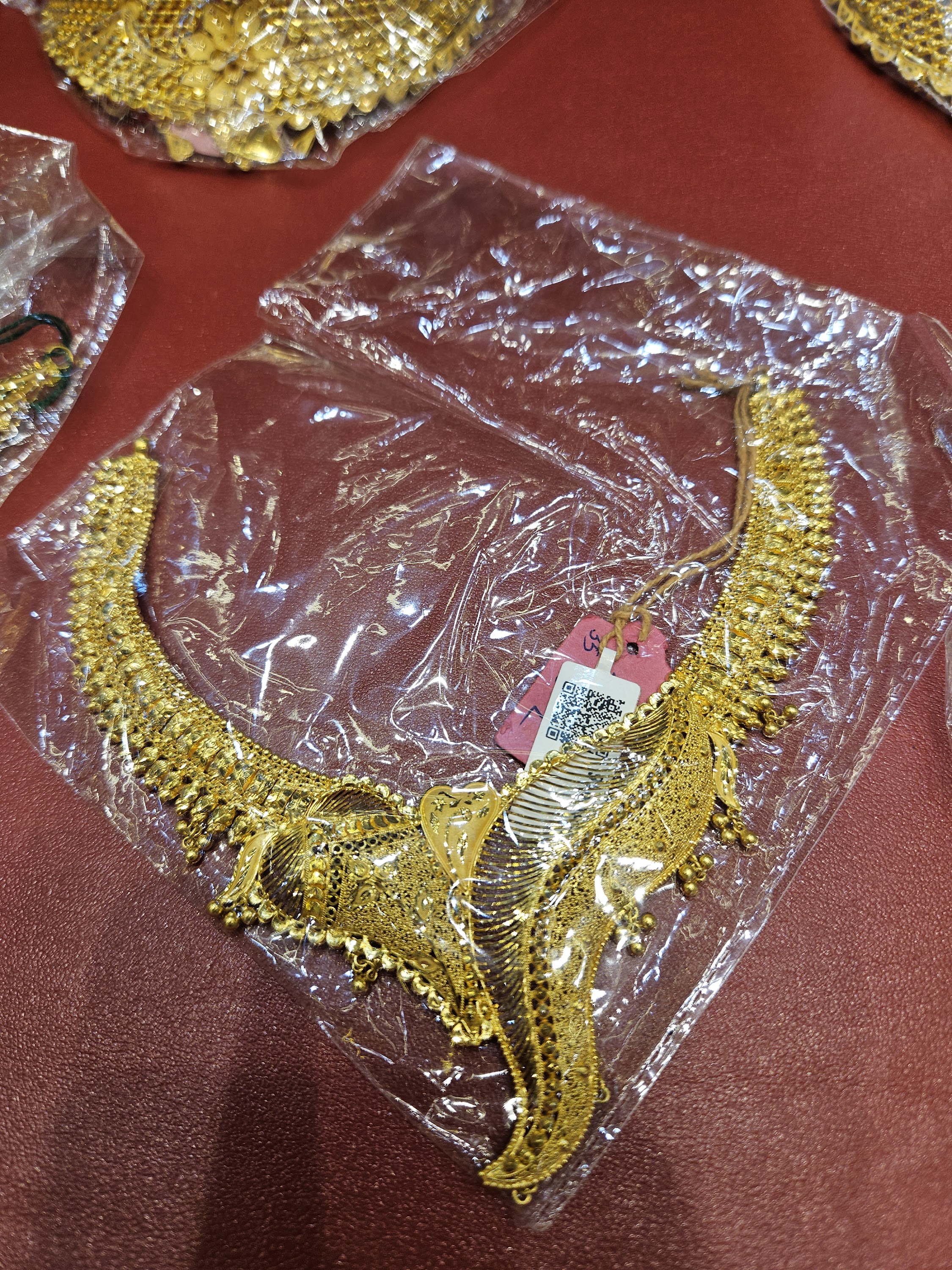 Zenith Gems & Jewellers image 12